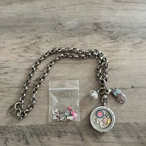 Origami Owl Necklace and Extra Pieces